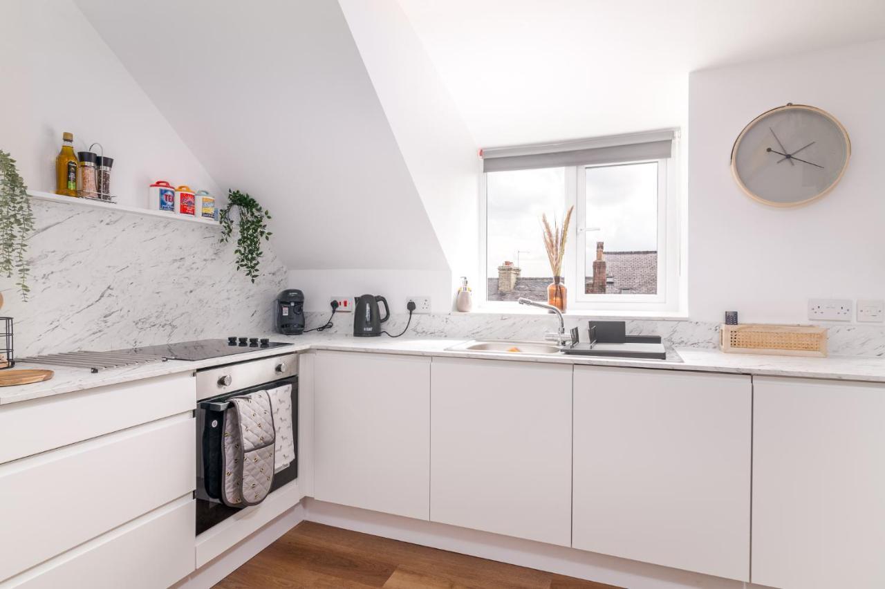 Whitby Heights Apartment Екстериор снимка